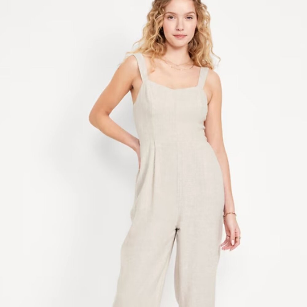 NWT Old Navy Fit & Flare Cami Jumpsuit - Small Tall